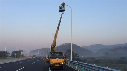 雷州鑫越高空車(chē)出租公司——專(zhuān)業(yè)高效的高空作業(yè)解決方案